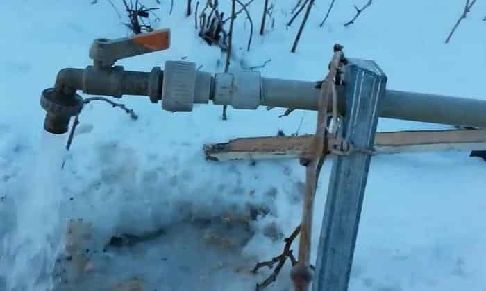 Что сделать, чтобы вода не замерзала зимой в трубах